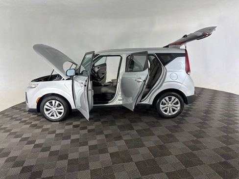 Certified 2021 Kia Soul LX FWD image 11