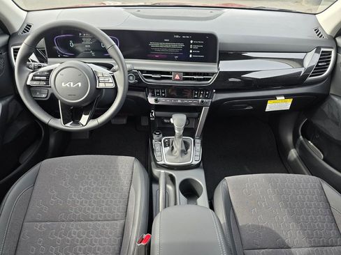 New 2026 Kia Seltos S image 18