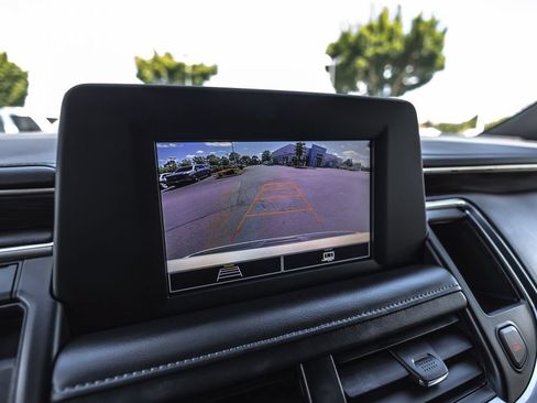 Used 2022 Chevrolet Suburban LS AWD/4WD image 13