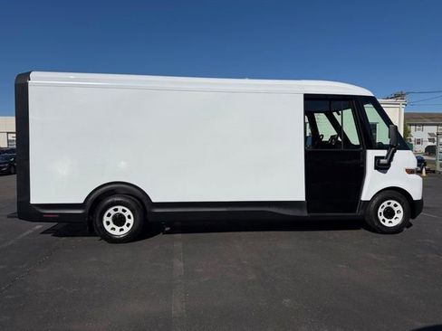 Used 2024 Chevrolet Brightdrop 600 w/ Commercial Equipment Package AWD/4WD image 11