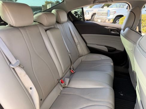 Used 2019 Acura ILX FWD image 11