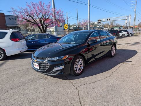 Used 2020 Chevrolet Malibu LT image 3