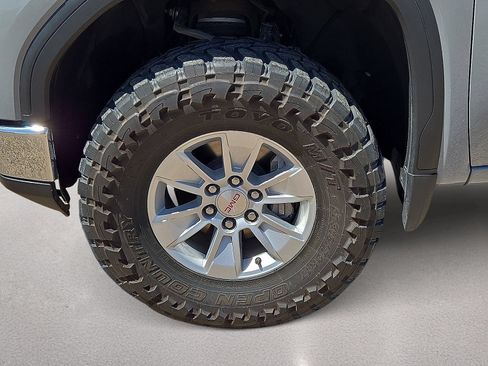 Used 2024 GMC Sierra 1500 SLE AWD/4WD image 10