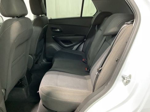 Used 2020 Chevrolet Trax LS w/ Tint and Cruise Package AWD/4WD image 20