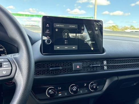 New 2026 Honda HR-V LX image 27