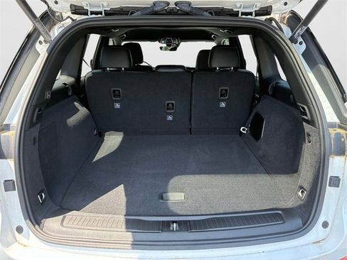 Used 2023 Jeep Grand Cherokee Trailhawk image 11