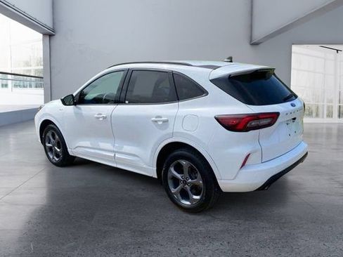 Certified 2023 Ford Escape ST-Line AWD/4WD image 10