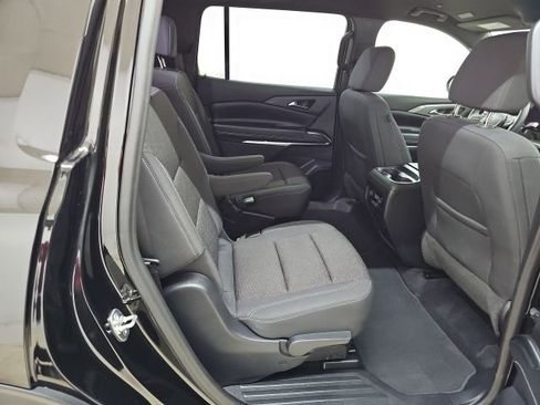 Used 2024 Chevrolet Traverse LT w/ Midnight/Sport Edition FWD image 21