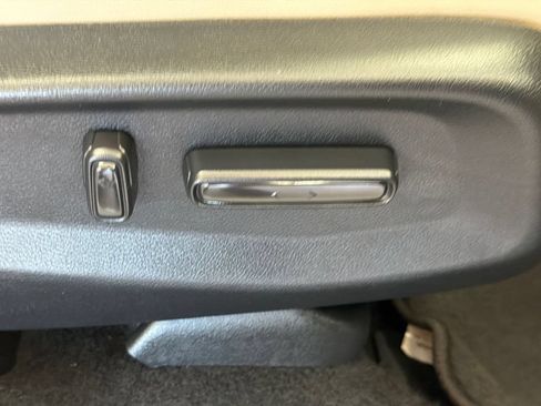 Used 2020 Honda CR-V EX-L image 12