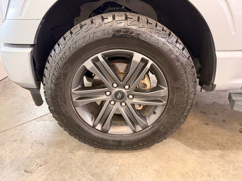 Used 2022 Ford F150 Lariat image 14