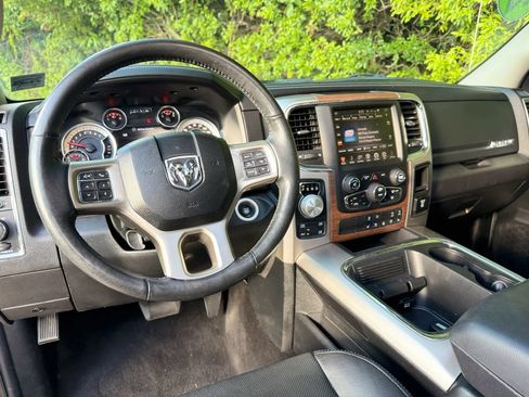 Used 2017 RAM 1500 Laramie w/ Convenience Group AWD/4WD image 46