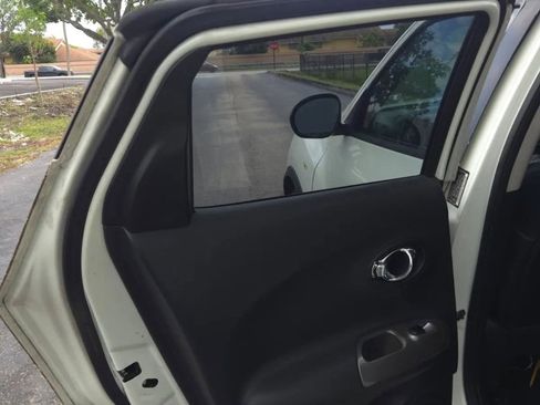 Used 2012 Nissan Juke SL AWD/4WD image 11