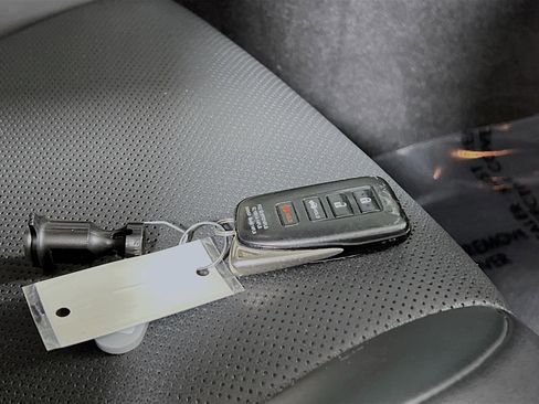 Used 2022 Lexus IS 300 image 36