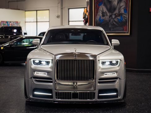 Used 2020 Rolls-Royce Phantom Sedan RWD image 6