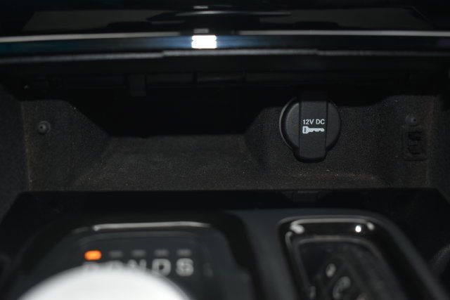 Used 2017 Chrysler 300 S RWD image 32