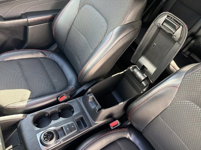 Used 2023 Ford Escape ST-Line w/ Tech Pack #1 FWD image 30