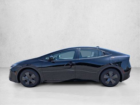 New 2026 Toyota Prius LE FWD image 5