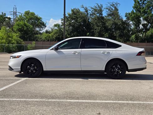 Used 2025 Honda Accord SE image 7