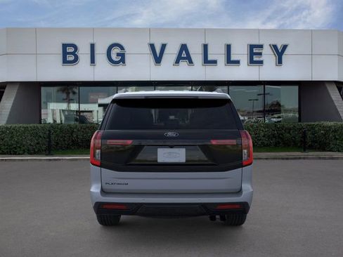 New 2026 Ford Expedition Platinum w/ Stealth Performance Package image 5