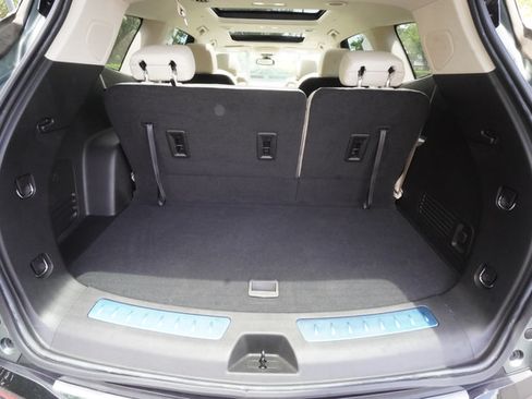 Used 2023 Buick Enclave Essence w/ Experience Buick Package FWD image 29