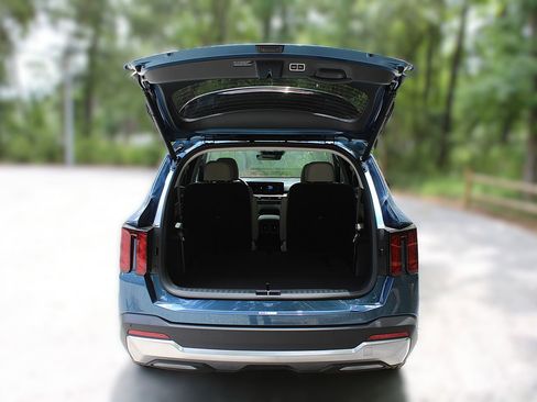 New 2026 Kia Sorento EX AWD/4WD image 9