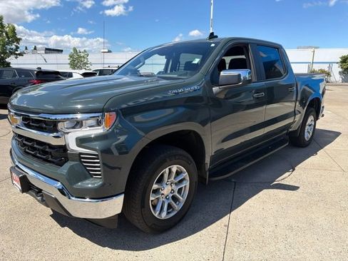 Used 2025 Chevrolet Silverado 1500 LT AWD/4WD image 8