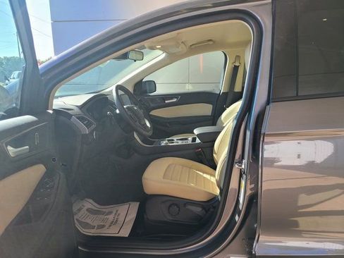 New 2024 Ford Edge SE image 4