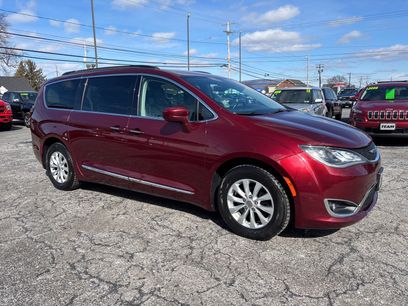 Used 2017 Chrysler Pacifica Touring-L