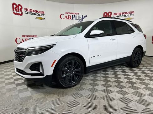 Used 2023 Chevrolet Equinox RS FWD image 3