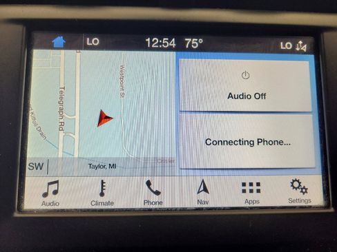 Used 2019 Ford Fusion SE FWD image 25