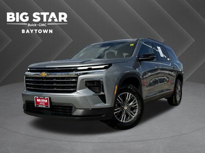 Used 2026 Chevrolet Traverse LT w/ Driver Confidence Package