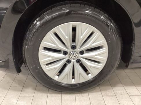 Used 2019 Volkswagen Jetta S w/ Driver Assistance Package FWD image 7