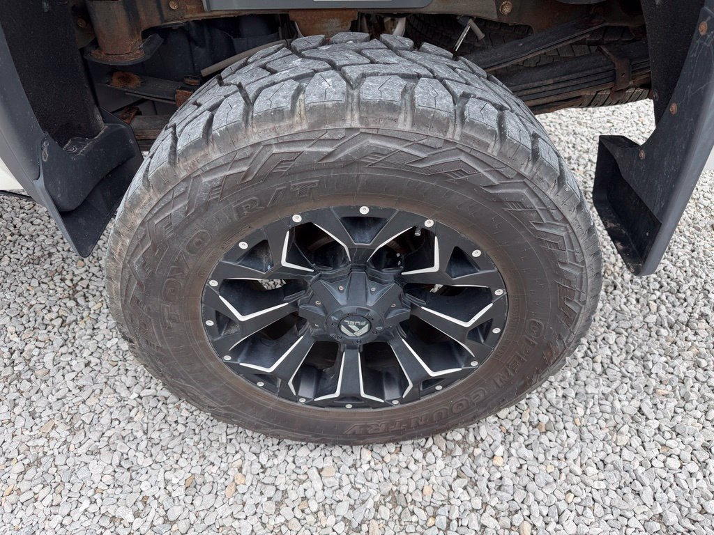 Used 2017 GMC Sierra 3500 Denali w/ Duramax Plus Package AWD/4WD image 18