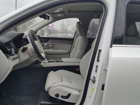 New 2026 Volvo XC90 B6 Ultra image 7