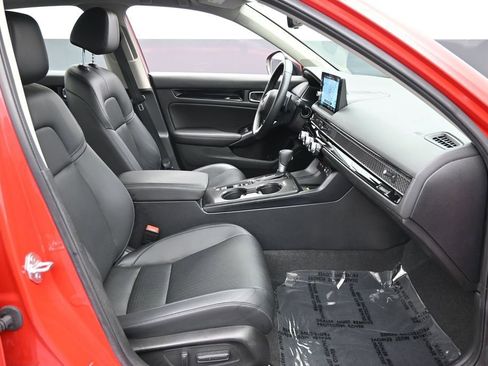 Used 2024 Honda Civic Touring image 34
