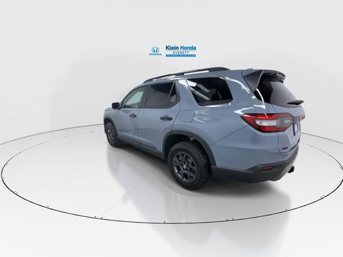 New 2026 Honda Pilot TrailSport image 8