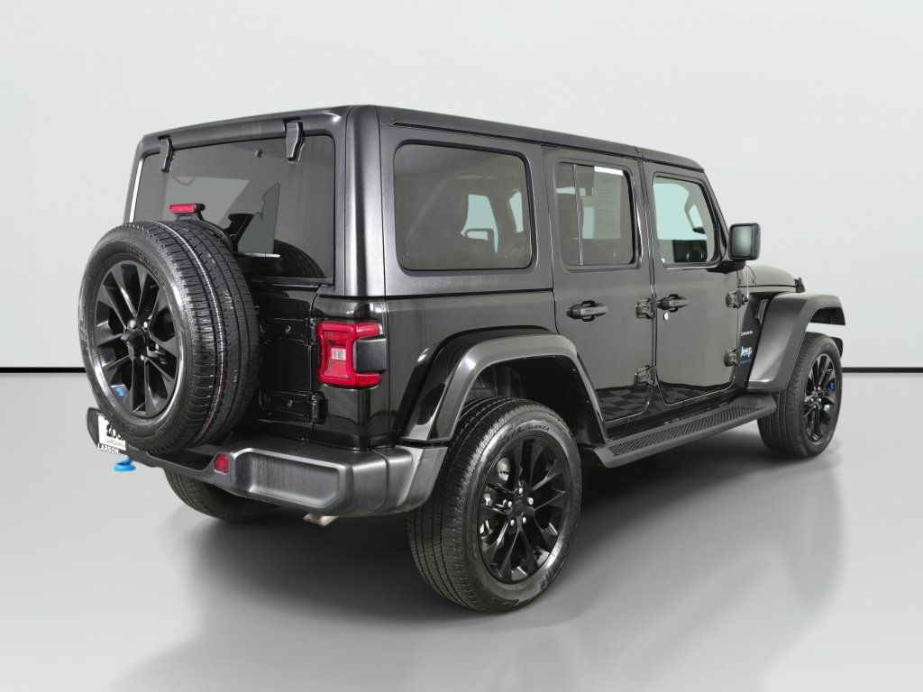 Used 2023 Jeep Wrangler Unlimited Sahara AWD/4WD image 6