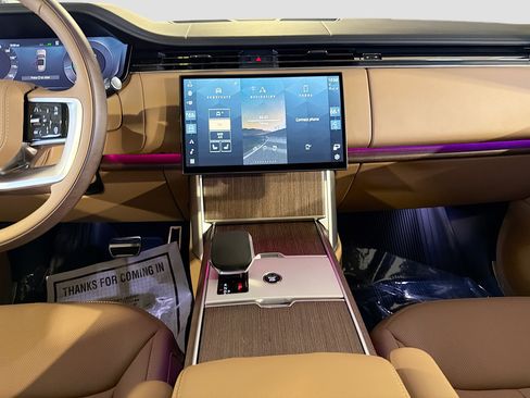 New 2026 Land Rover Range Rover SE AWD/4WD image 18