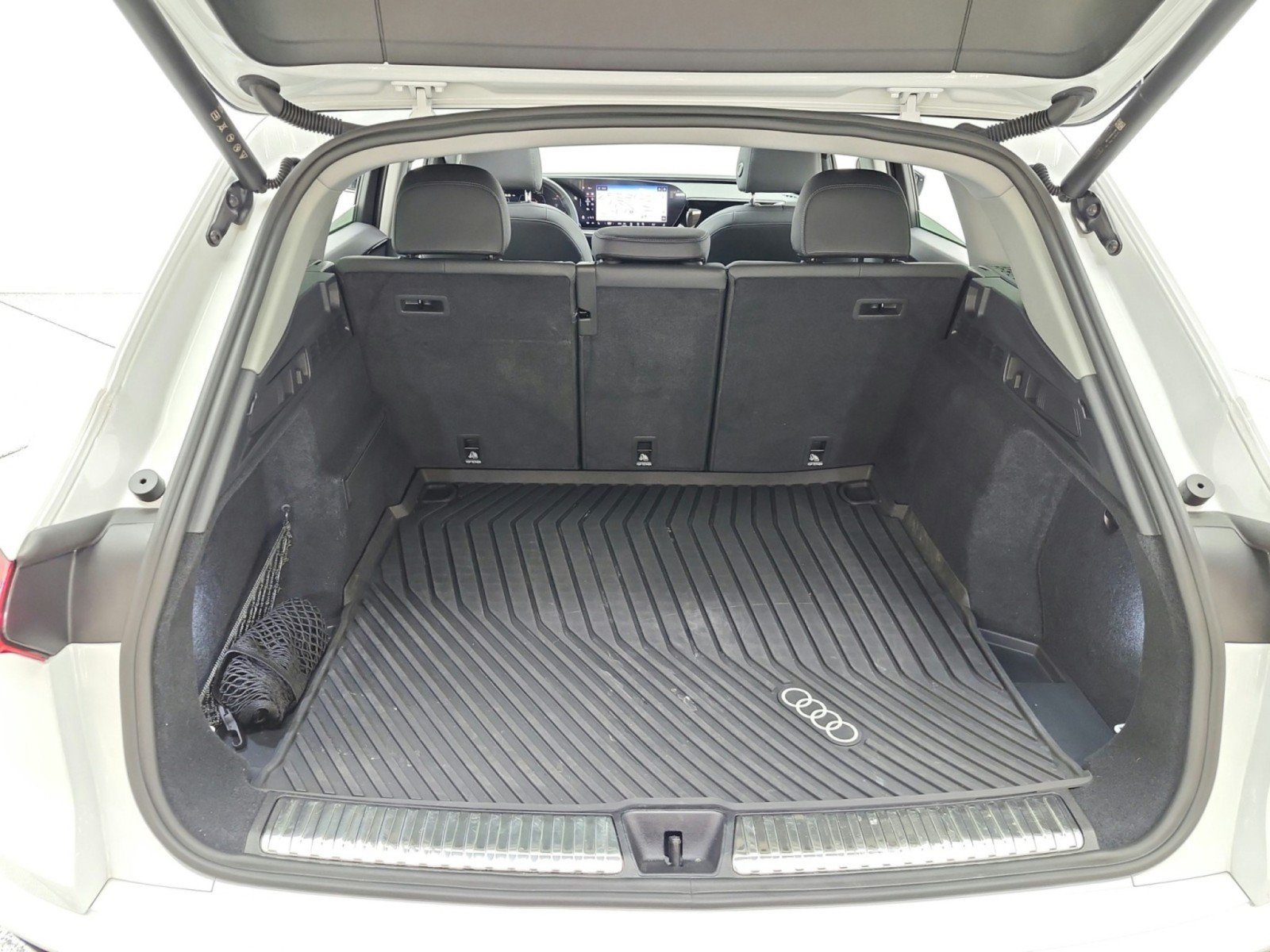 Used 2025 Audi Q5 Premium Plus w/ Premium Plus AWD/4WD image 30