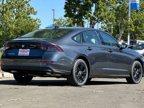 New 2025 Honda Accord SE image 4