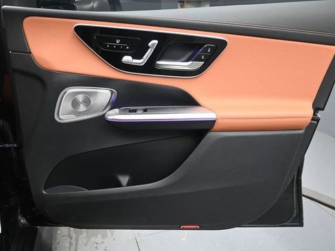 Used 2025 Mercedes-Benz GLC 300 image 31