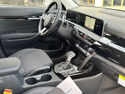 New 2026 Kia Seltos S image 10