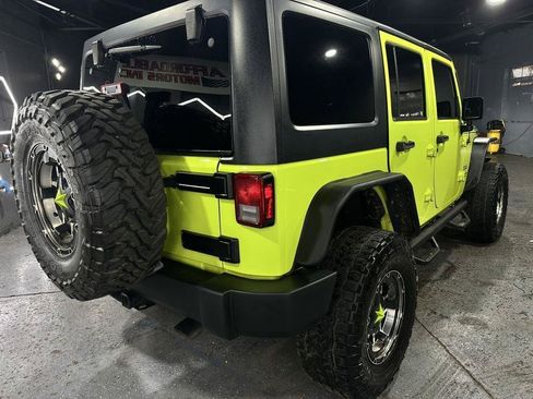 Used 2017 Jeep Wrangler Unlimited Sport w/ Quick Order Package 24S AWD/4WD image 6