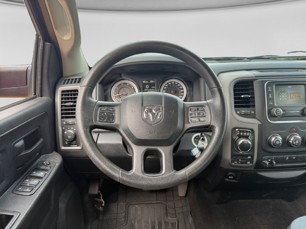 Used 2014 RAM 1500 Express AWD/4WD image 12