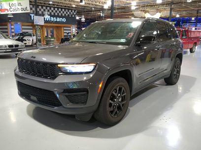 Used 2024 Jeep Grand Cherokee Altitude