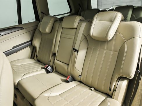 Used 2016 Mercedes-Benz GL 320 BlueTEC 4MATIC image 21