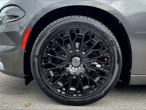 Used 2021 Dodge Charger SXT RWD image 8