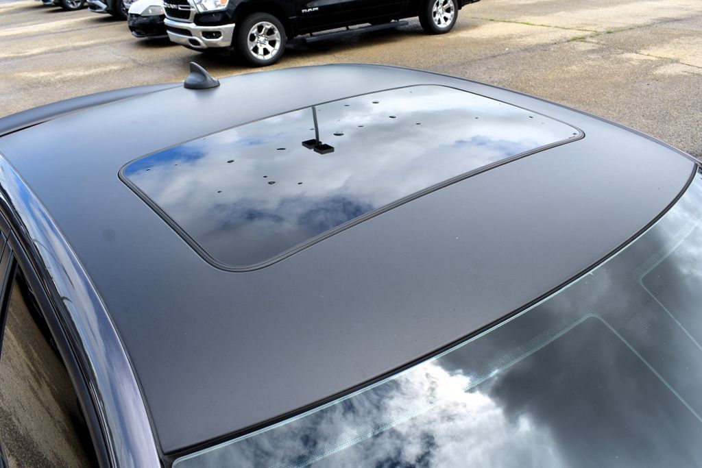 Used 2022 Dodge Charger SRT Hellcat w/ Harman/Kardon Audio Group RWD image 9