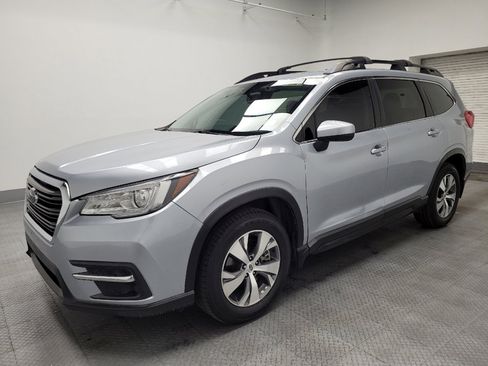 Used 2021 Subaru Ascent Premium w/ Convenience Package AWD/4WD image 2