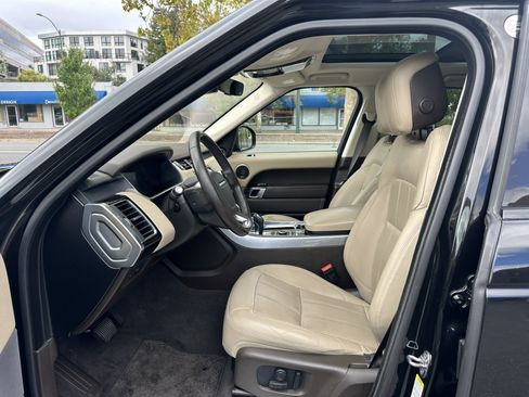 Used 2018 Land Rover Range Rover Sport HSE AWD/4WD image 12